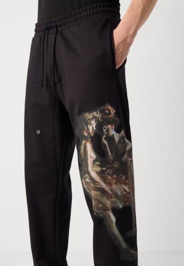 Спортивные штаны