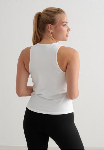 Спортивный топ