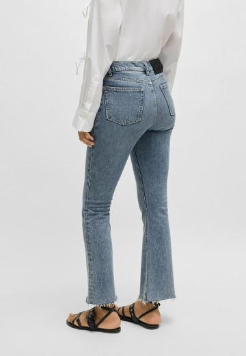 Клешеные брюки