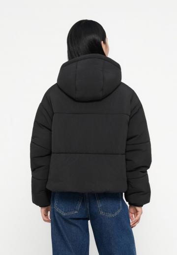 Зимняя куртка