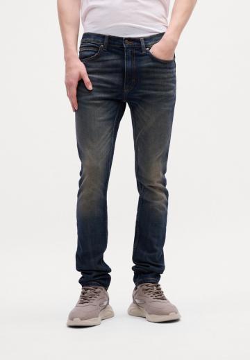Узкие джинсы