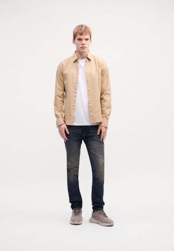 Узкие джинсы