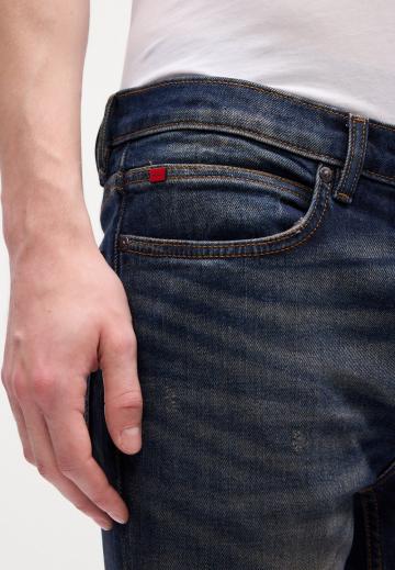 Узкие джинсы