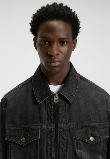 Джинсовая куртка