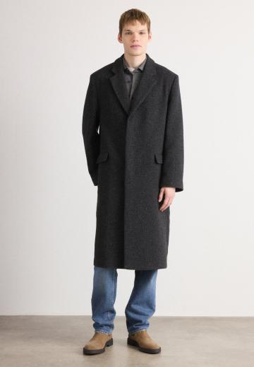 Шерстяное пальто