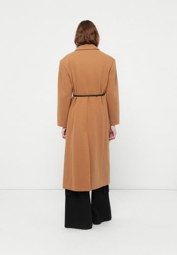 Шерстяное пальто