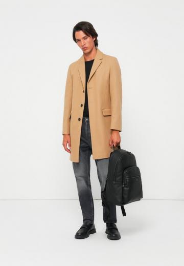 Шерстяное пальто