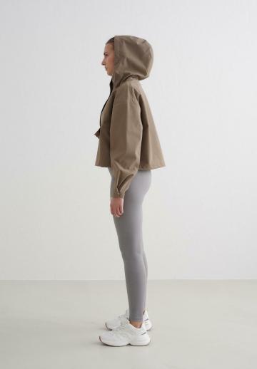 Короткая куртка