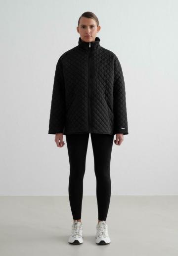 Спортивная куртка