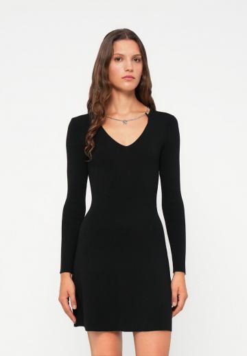 Вязаное платье