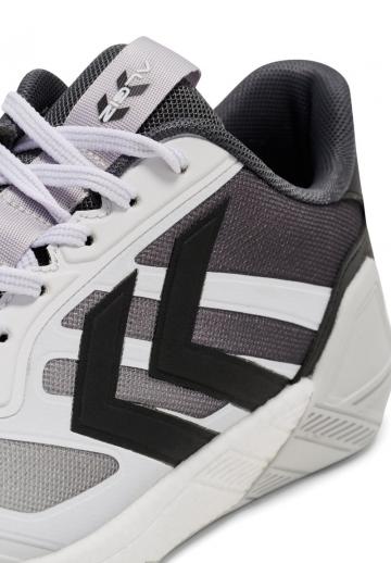 Кроссовки для зала