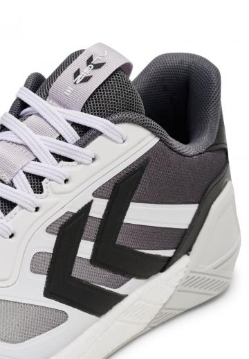 Кроссовки для зала