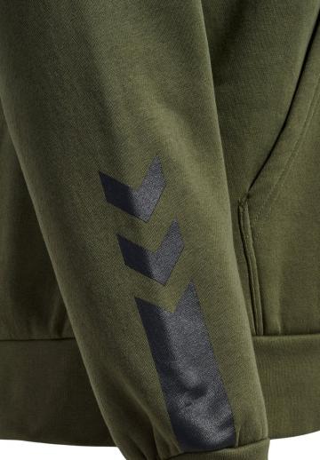 Спортивная кофта