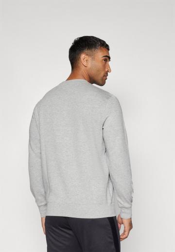 Спортивная кофта