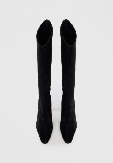 Высокие сапоги