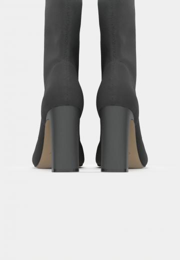 Полусапожки на высоком каблуке