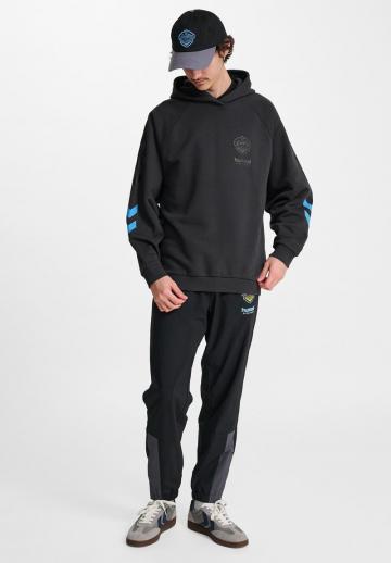 Пуловер с капюшоном