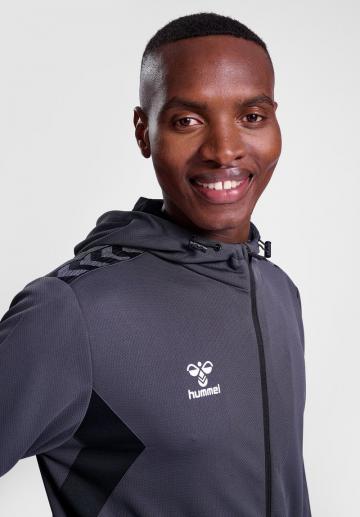 Спортивная куртка