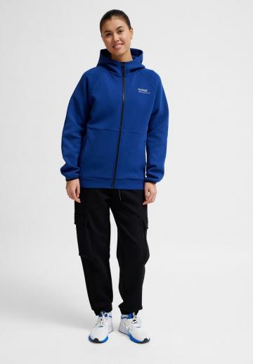 Спортивная толстовка