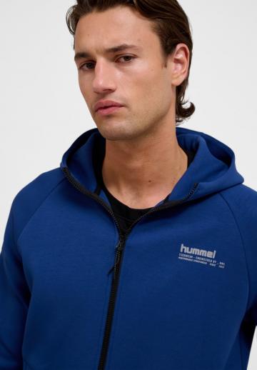 Спортивная толстовка