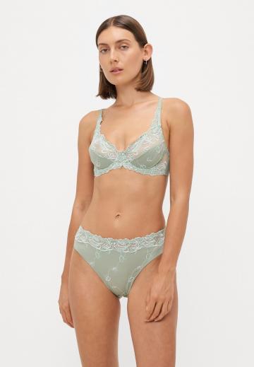 Бюстгальтер