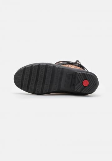 Резиновые сапоги