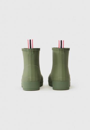 Резиновые сапоги