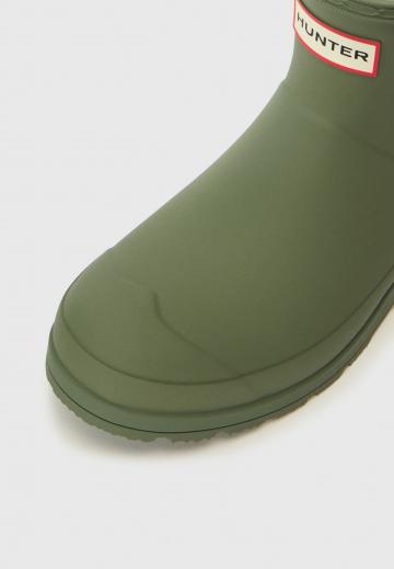 Резиновые сапоги