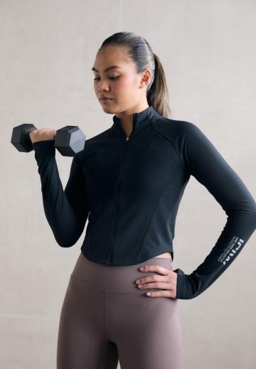 Спортивная куртка