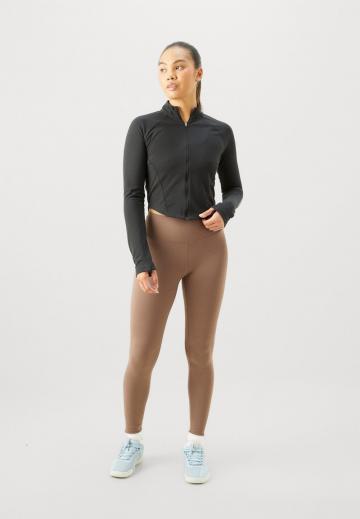 Спортивная куртка