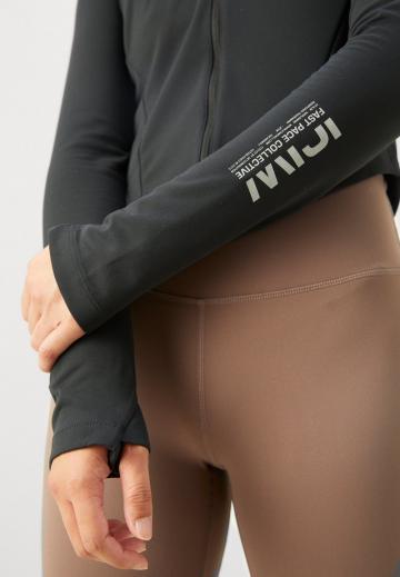 Спортивная куртка