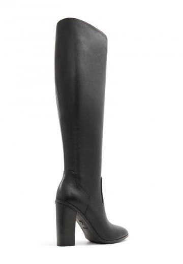 Высокие сапоги