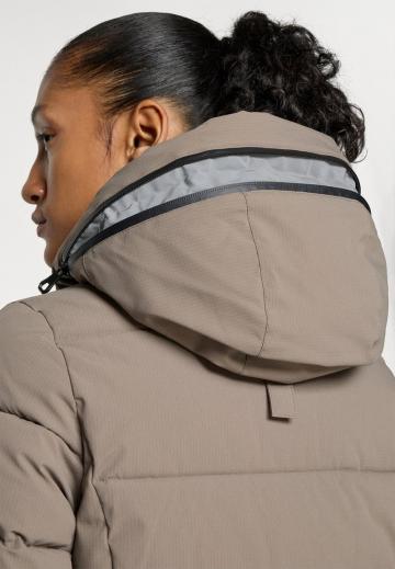 Спортивная куртка