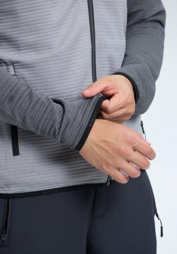 Спортивная куртка