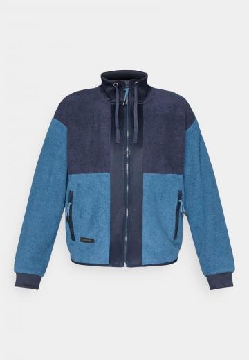 Спортивная толстовка