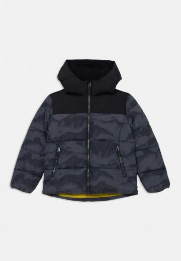 Спортивная куртка