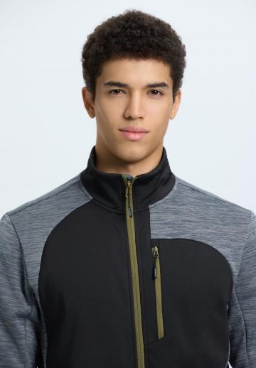 Спортивная кофта