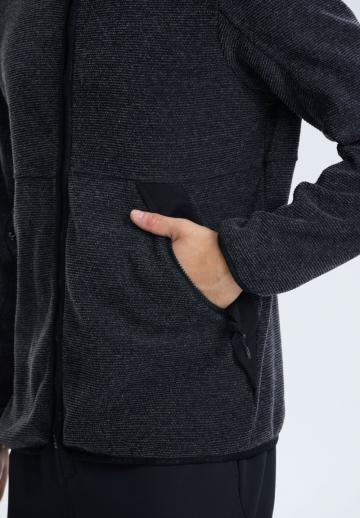 Спортивная куртка