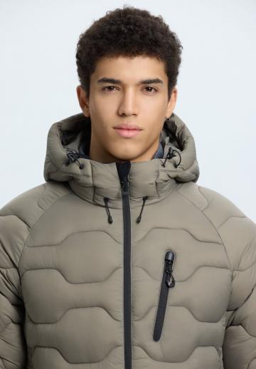 Зимняя куртка