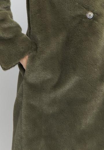 Шерстяное пальто