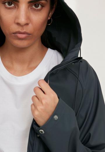 Пальто из искусственной кожи