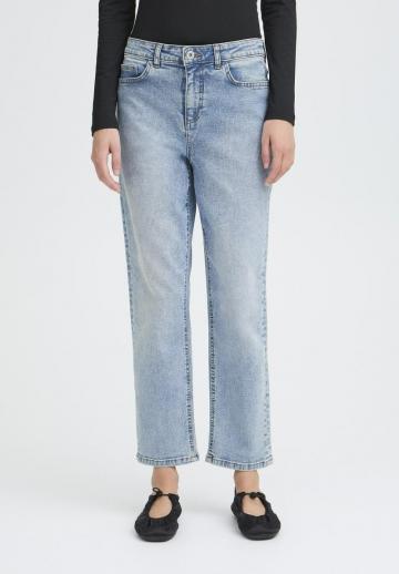 Короткие джинсы