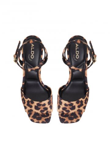 Босоножки на платформе