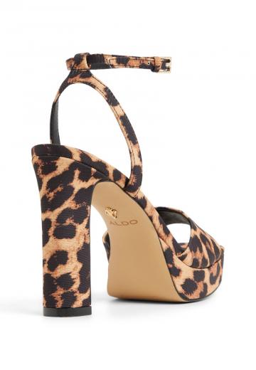 Босоножки на платформе