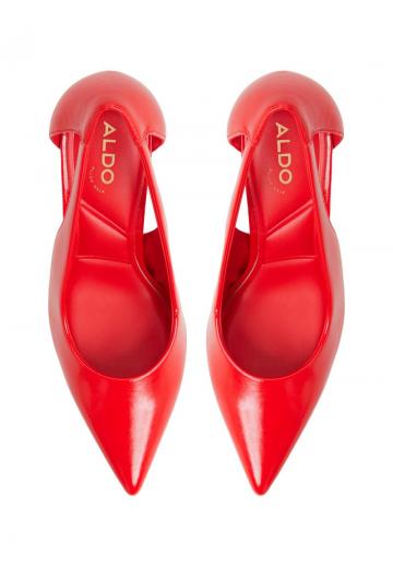 Туфли на высоком каблуке