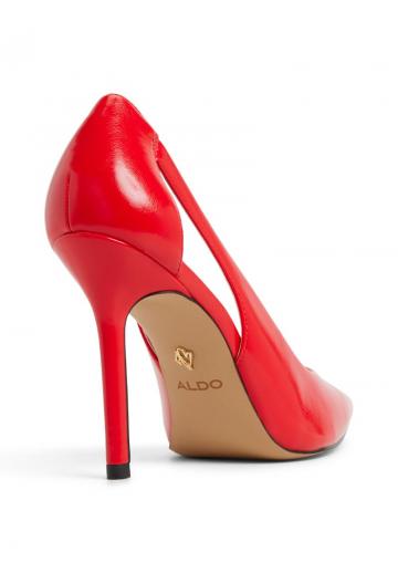 Туфли на высоком каблуке