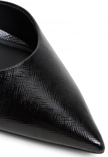 Туфли на высоком каблуке