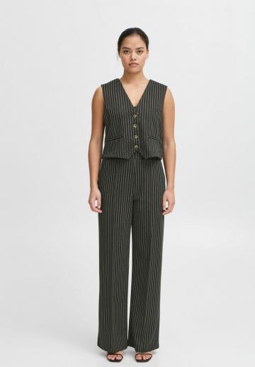 Джинсовая жилетка