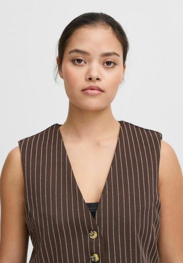 Джинсовая жилетка