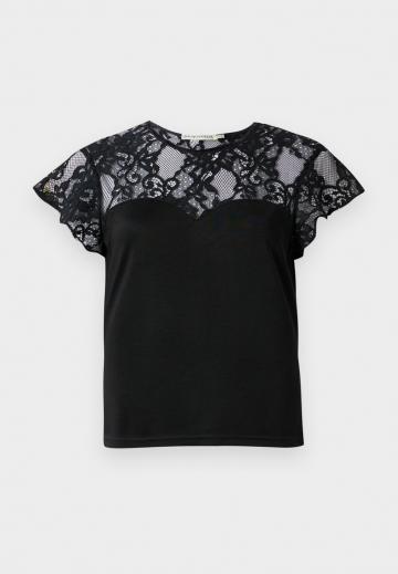 Кружевная блузка